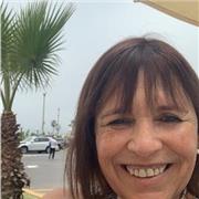 Repaso de lo cursos sobre todo castellano y literatura . Tengo muy buena ortografía , me gusta el buen castellano , soy licenciada en educación y me encanta enseñar